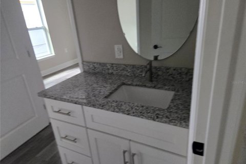 Villa ou maison à vendre à Tampa, Floride: 4 chambres, 156.35 m2 № 2156274 - photo 13