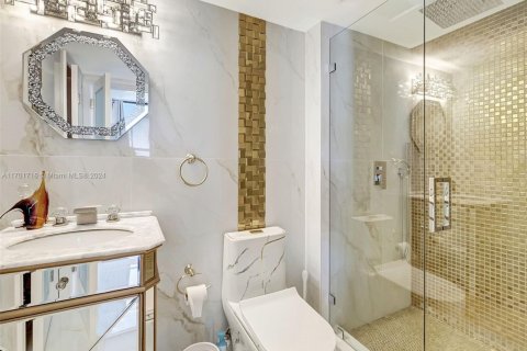 Copropriété à louer à Bal Harbour, Floride: 2 chambres, 128.95 m2 № 1860944 - photo 14
