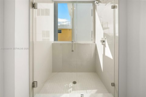 Townhouse in Miami Beach, Florida 3 bedrooms, 210.52 sq.m. № 2088285 - photo 15