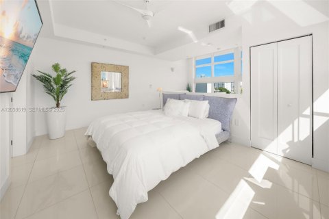 Townhouse in Miami Beach, Florida 3 bedrooms, 210.52 sq.m. № 2088285 - photo 23