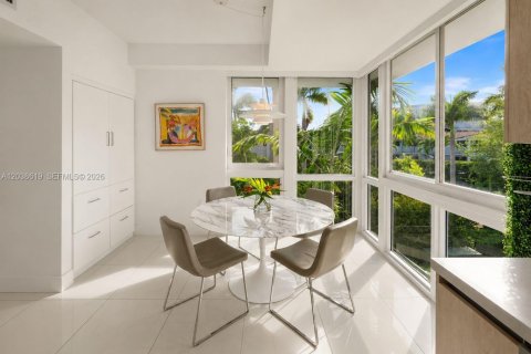 Townhouse in Miami Beach, Florida 3 bedrooms, 210.52 sq.m. № 2088285 - photo 7