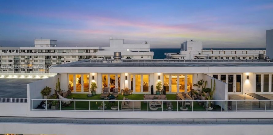 Кондоминиум с 2 комнатами в Майами-Бич, Флорида № 2050421