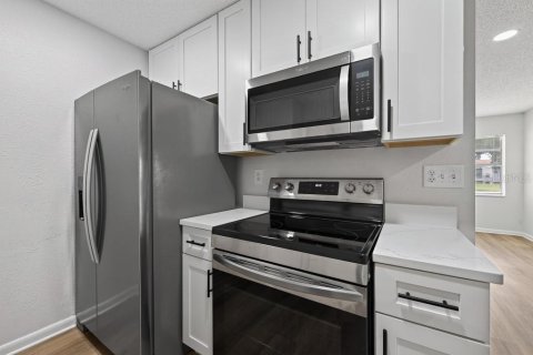 Villa ou maison à vendre à Pinellas Park, Floride: 3 chambres, 135.45 m2 № 2409793 - photo 17