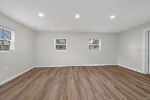 Villa ou maison à vendre à Pinellas Park, Floride: 3 chambres, 135.45 m2 № 2409793 - photo 20