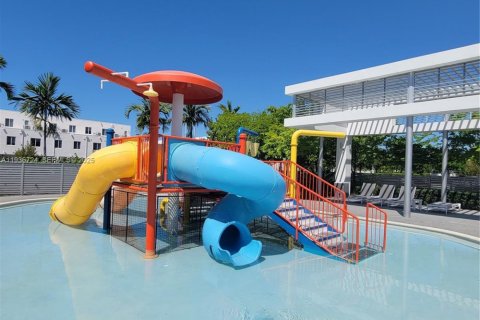 Снять в аренду кондоминиум в Дорал, Флорида 215.25м2, № 1994736 - фото 9