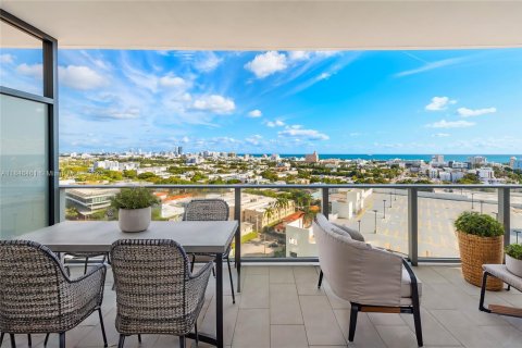 Condominio en alquiler en Miami Beach, Florida, 1 dormitorio, 81.57 m2 № 1935743 - foto 3