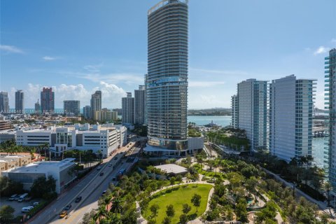 Condominio en alquiler en Miami Beach, Florida, 1 dormitorio, 81.57 m2 № 1935743 - foto 12