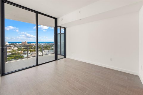Condominio en alquiler en Miami Beach, Florida, 1 dormitorio, 81.57 m2 № 1935743 - foto 17