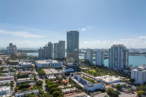 Condominio en alquiler en Miami Beach, Florida, 1 dormitorio, 81.57 m2 № 1935743 - foto 25