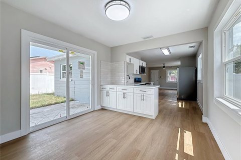 Casa en venta en Saint Petersburg, Florida, 2 dormitorios, 87.7 m2 № 1853167 - foto 7