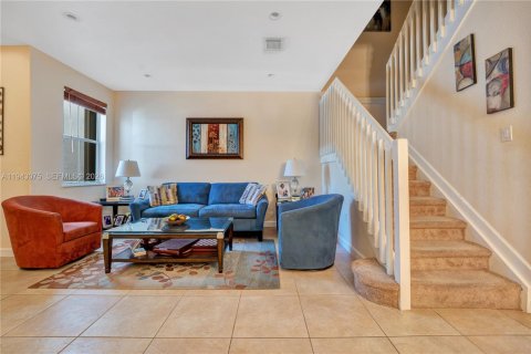 Adosado en alquiler en Doral, Florida, 3 dormitorios, 157 m2 № 1999335 - foto 12