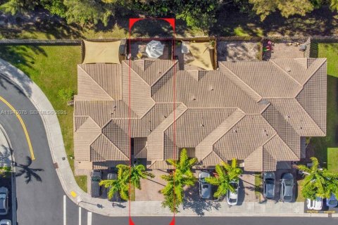 Adosado en alquiler en Doral, Florida, 3 dormitorios, 157 m2 № 1999335 - foto 27