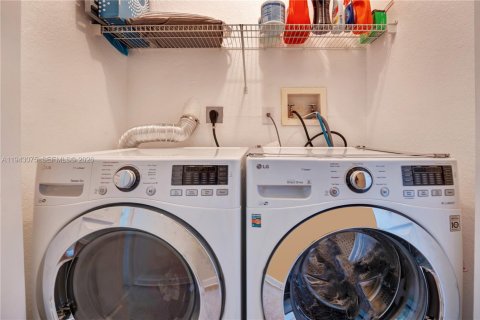 Adosado en alquiler en Doral, Florida, 3 dormitorios, 157 m2 № 1999335 - foto 19