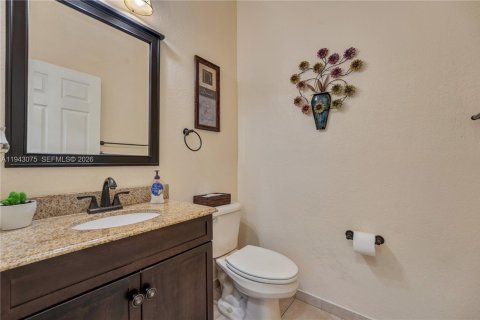 Adosado en alquiler en Doral, Florida, 3 dormitorios, 157 m2 № 1999335 - foto 8
