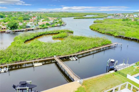 Terreno en venta en New Port Richey, Florida № 1814943 - foto 4