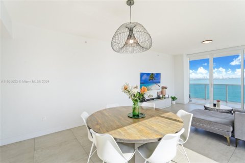 Copropriété à vendre à Miami, Floride: 3 chambres, 139.82 m2 № 1860855 - photo 3
