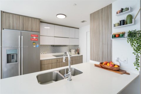 Copropriété à vendre à Miami, Floride: 3 chambres, 139.82 m2 № 1860855 - photo 5