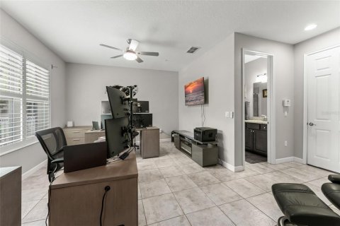 Touwnhouse à vendre à Lake Mary, Floride: 3 chambres, 203.18 m2 № 2149697 - photo 3