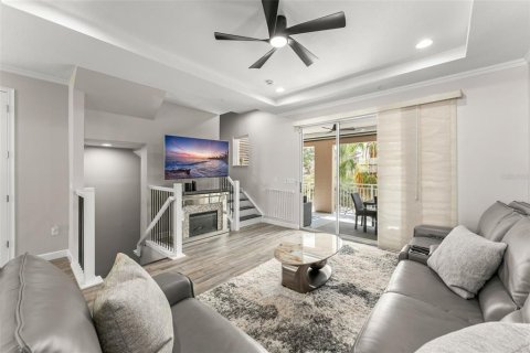 Touwnhouse à vendre à Lake Mary, Floride: 3 chambres, 203.18 m2 № 2149697 - photo 10