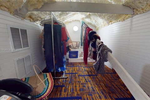 Villa ou maison à louer à Miami, Floride: 2 chambres, 148.64 m2 № 1841159 - photo 16