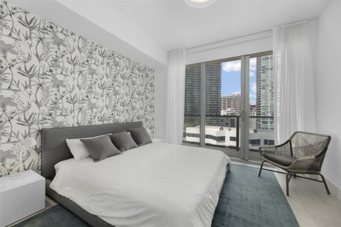 Condominio en alquiler en Miami, Florida, 3 dormitorios, 157.75 m2 № 1937396 - foto 24