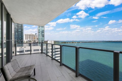 Condo in Miami, Florida, 3 bedrooms  № 1937396 - photo 7
