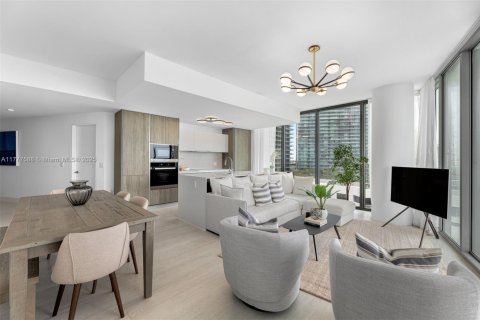 Condo in Miami, Florida, 3 bedrooms  № 1937396 - photo 10