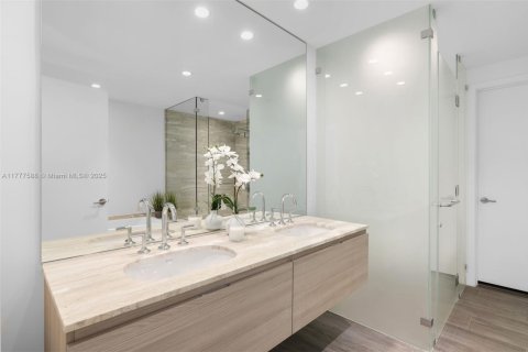 Copropriété à louer à Miami, Floride: 3 chambres, 157.75 m2 № 1937396 - photo 18
