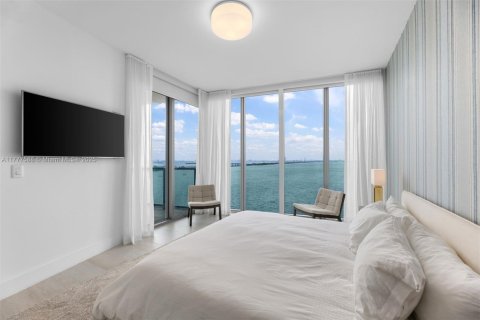 Condo in Miami, Florida, 3 bedrooms  № 1937396 - photo 17