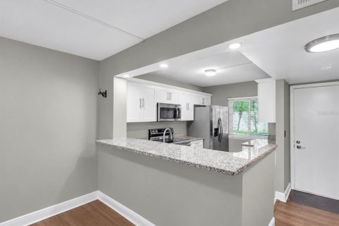 Copropriété à louer à Clearwater, Floride: 1 chambre, 63.36 m2 № 2408254 - photo 4