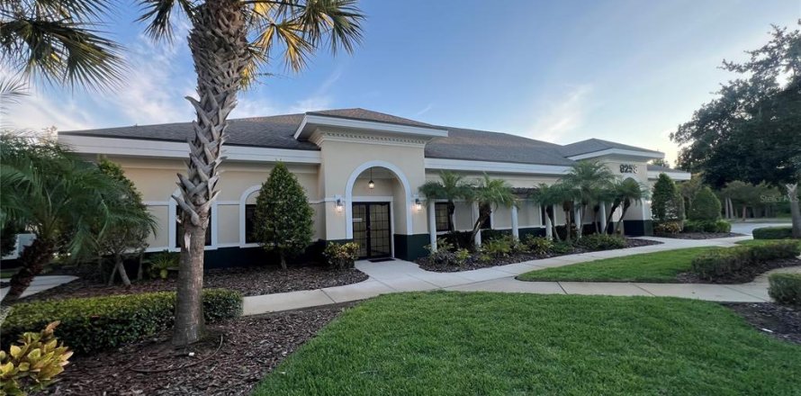Immobilier commercial à Largo, Floride 464.51 m2 № 2142244