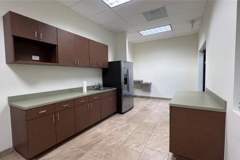 Immobilier commercial à vendre à Largo, Floride: 464.51 m2 № 2142244 - photo 12