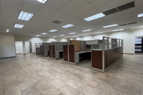Immobilier commercial à vendre à Largo, Floride: 464.51 m2 № 2142244 - photo 5