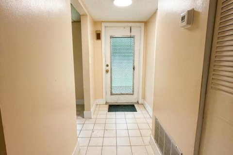 Condo in Dania Beach, Florida, 1 bedroom  № 2086485 - photo 5
