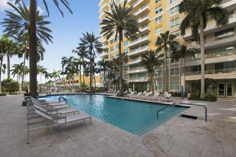 Condo in Boynton Beach, Florida, 2 bedrooms № 2190575 - photo 27