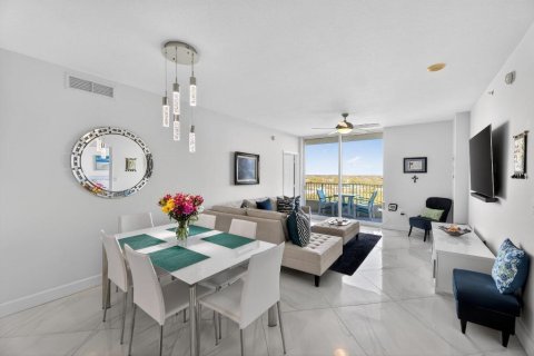 Condo in Boynton Beach, Florida, 2 bedrooms № 2190575 - photo 18