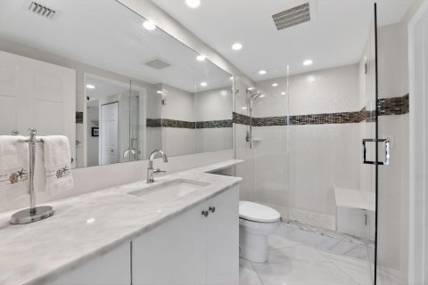 Condo in Boynton Beach, Florida, 2 bedrooms № 2190575 - photo 10