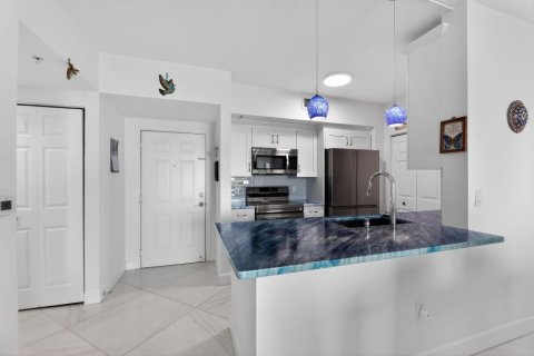 Condo in Boynton Beach, Florida, 2 bedrooms № 2190575 - photo 22