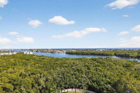 Condo in Boynton Beach, Florida, 2 bedrooms № 2190575 - photo 25