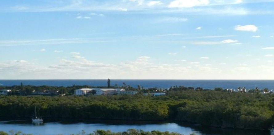 Condo in Boynton Beach, Florida, 2 bedrooms № 2190575