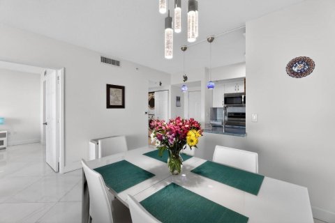 Condo in Boynton Beach, Florida, 2 bedrooms № 2190575 - photo 19