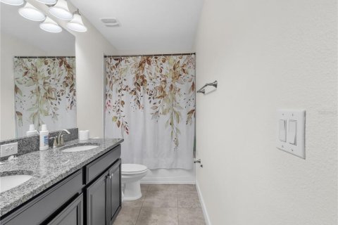 Villa ou maison à louer à Wimauma, Floride: 7 chambres, 352.94 m2 № 2310676 - photo 25