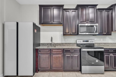 Villa ou maison à louer à Wimauma, Floride: 7 chambres, 352.94 m2 № 2310676 - photo 15
