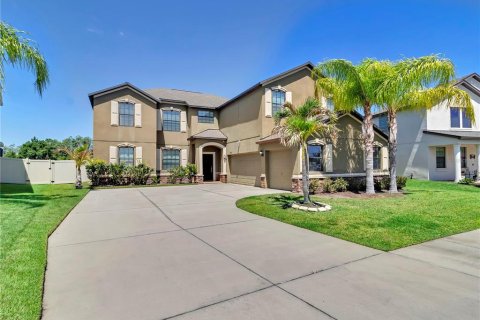 Villa ou maison à louer à Wimauma, Floride: 7 chambres, 352.94 m2 № 2310676 - photo 4