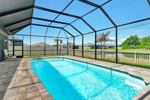 Villa ou maison à louer à Wimauma, Floride: 7 chambres, 352.94 m2 № 2310676 - photo 2