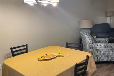 Condo in Largo, Florida, 2 bedrooms  № 1521825 - photo 5