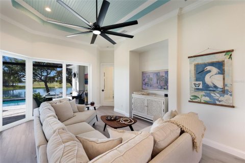 House in Placida, Florida 2 bedrooms, 189.52 sq.m. № 2133500 - photo 10