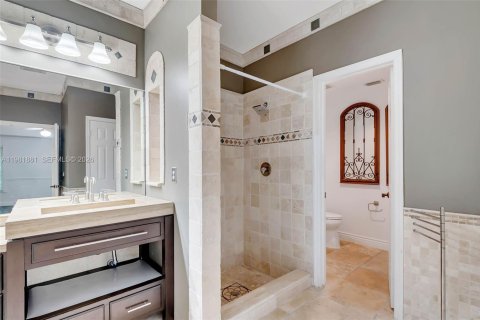 House in Pembroke Pines, Florida 4 bedrooms, 279.82 sq.m. № 2045531 - photo 12