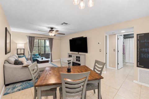 Condo in Clearwater, Florida, 2 bedrooms  № 2380396 - photo 13