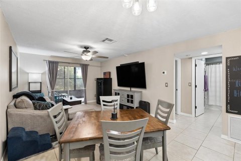 Condo in Clearwater, Florida, 2 bedrooms  № 2380396 - photo 14
